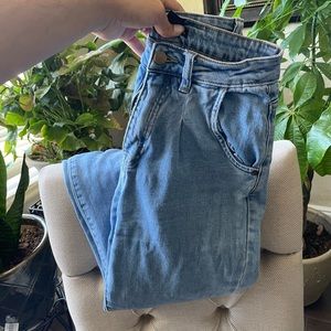 Fashion nova size 0 mom jeans